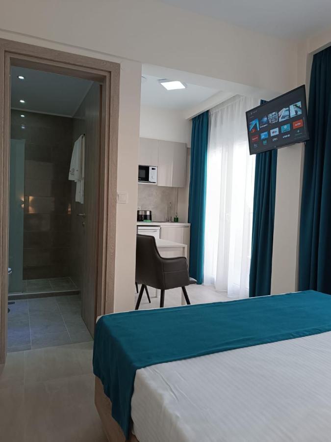 Navarino Luxe Suites With Sea View Peraía Exterior foto