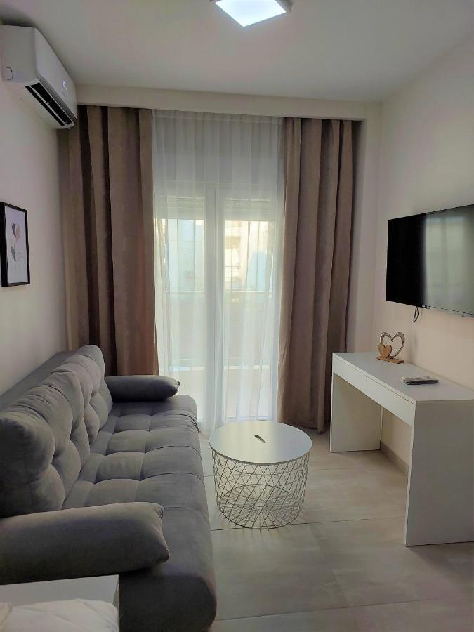 Navarino Luxe Suites With Sea View Peraía Exterior foto